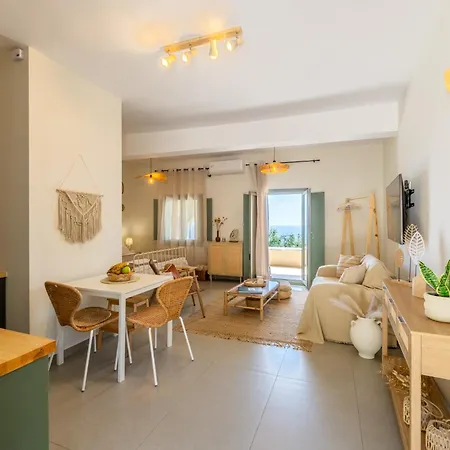 Latoma Mediterranean House Apartament Álika