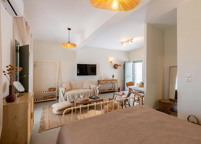 Latoma Mediterranean House شقة Álika